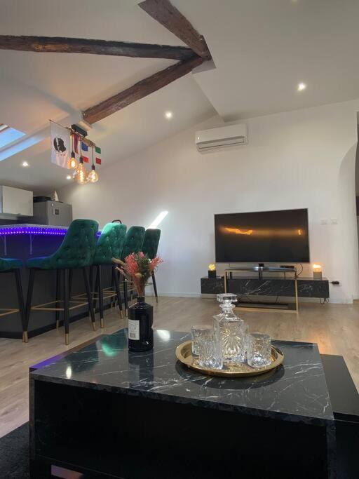 Apartment Welcome To Matteo's Bar - Place Massena 5min Nizza